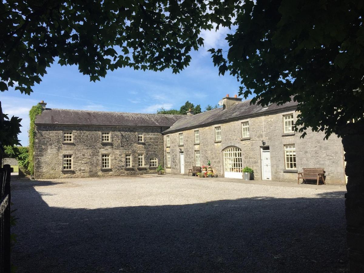 Clonalis House - Guesthouse Castlerea エクステリア 写真
